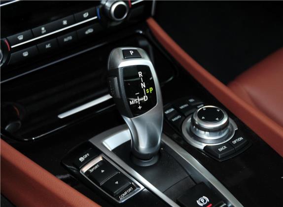 宝马5系GT 2011款 535i 典雅型 中控类   挡把
