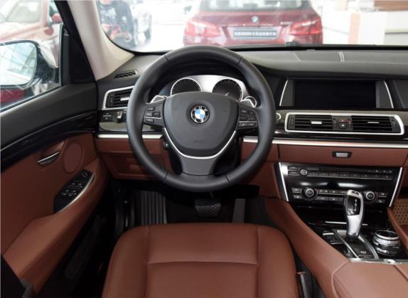 宝马5系GT 2015款 535i 领先型 中控类   驾驶位