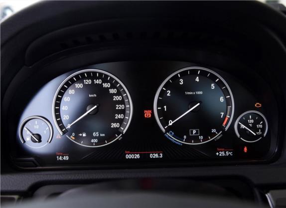 宝马5系GT 2015款 535i 领先型 中控类   仪表盘
