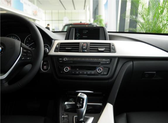宝马3系GT 2013款 320i 领先型 中控类   中控台