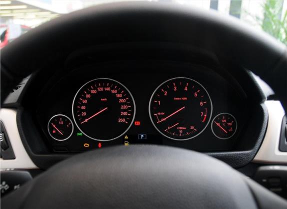 宝马3系GT 2013款 320i 领先型 中控类   仪表盘