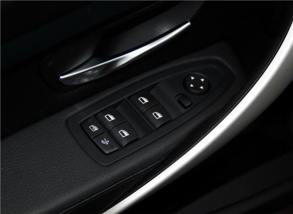 宝马3系GT 2013款 320i 领先型 车厢座椅   门窗控制