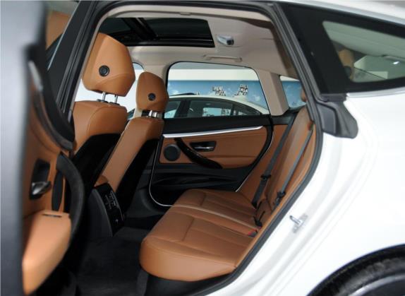宝马3系GT 2014款 320i 设计套装型 车厢座椅   后排空间