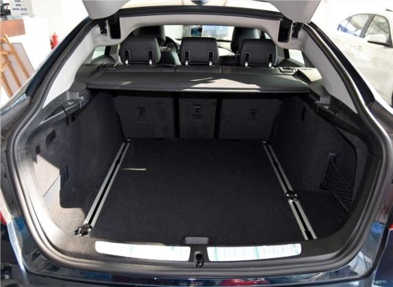 宝马3系GT 2014款 320i 领先型 车厢座椅   后备厢