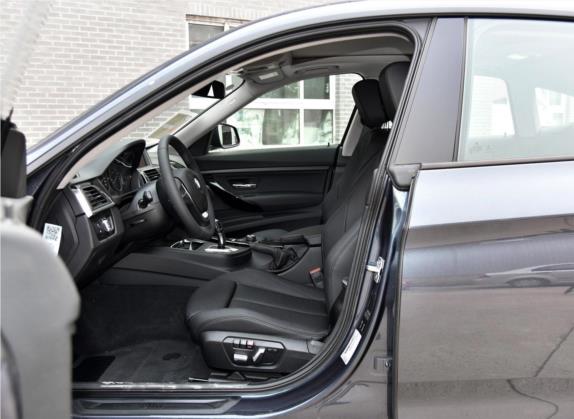 宝马3系GT 2018款 320i 时尚型 车厢座椅   前排空间
