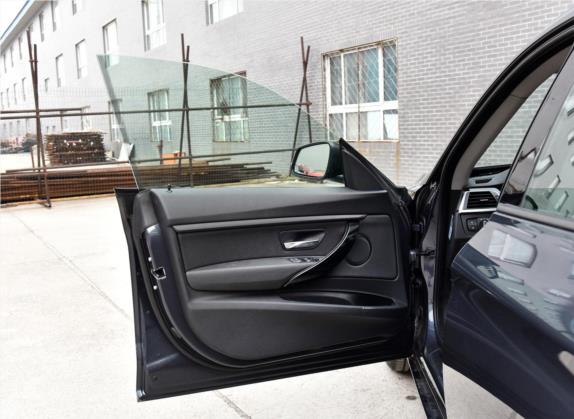 宝马3系GT 2018款 320i 时尚型 车厢座椅   前门板