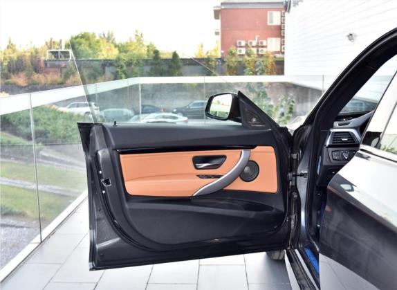 宝马3系GT 2018款 330i xDrive M运动型 车厢座椅   前门板