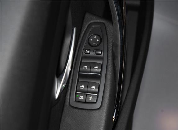 宝马3系GT 2019款 320i 时尚型 车厢座椅   门窗控制