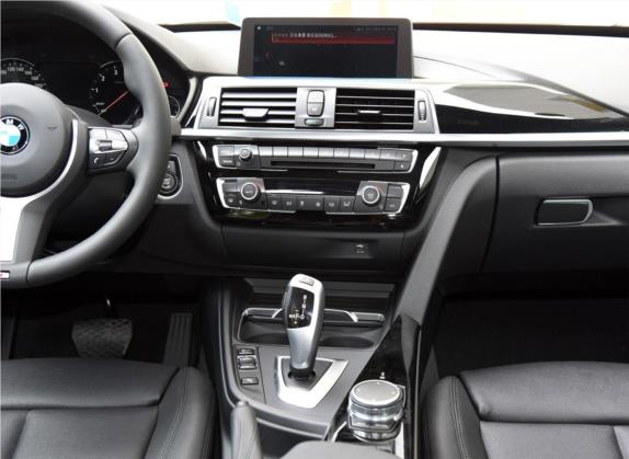 宝马3系GT 2019款 320i M运动套装 中控类   中控台