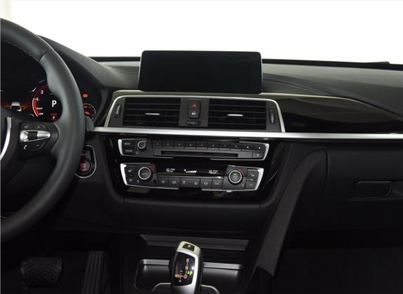 宝马3系GT 2020款 320i M运动套装 中控类   中控台