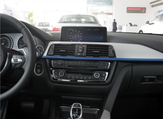 宝马4系 2014款 428i xDrive运动设计套装 中控类   中控台