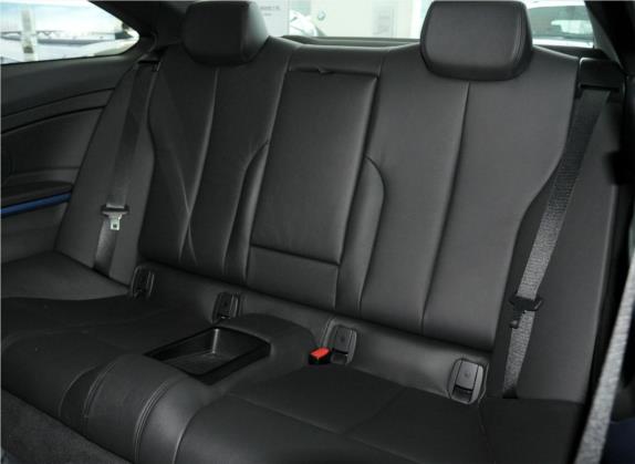 宝马4系 2014款 428i xDrive运动设计套装 车厢座椅   后排空间