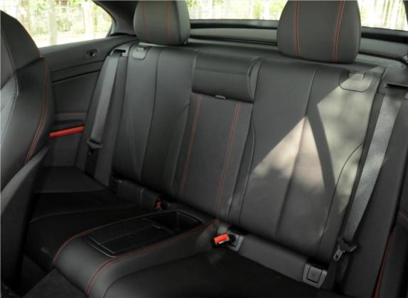 宝马4系 2014款 435i 敞篷运动设计套装 车厢座椅   后排空间