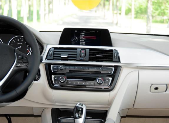宝马4系 2014款 420i Gran Coupe 风尚设计套装 中控类   中控台