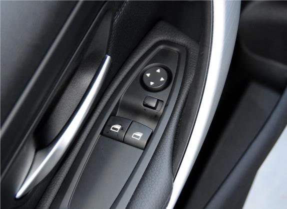 宝马4系 2014款 420i 时尚型 车厢座椅   门窗控制