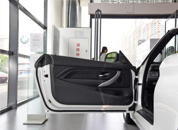 宝马4系 2014款 420i 敞篷时尚型 车厢座椅   前门板