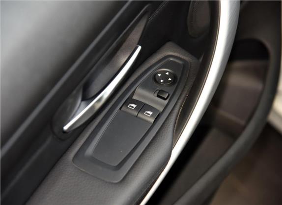 宝马4系 2016款 420i 时尚型 车厢座椅   门窗控制