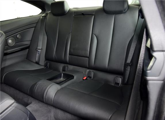 宝马4系 2016款 420i 设计套装型 车厢座椅   后排空间