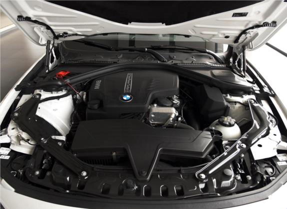 宝马4系 2016款 420i 敞篷时尚型 其他细节类   发动机舱