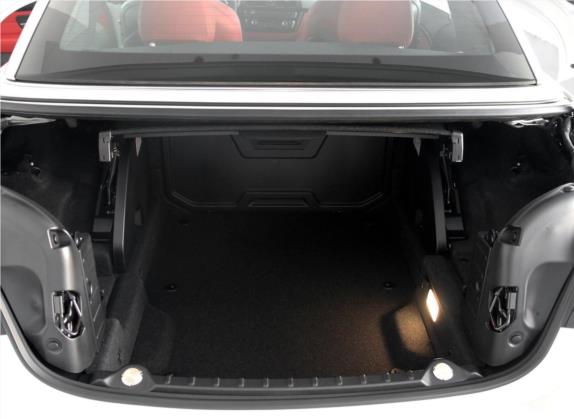 宝马4系 2016款 440i xDrive 敞篷设计套装型 车厢座椅   后备厢