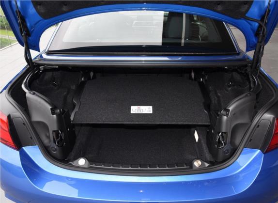 宝马4系 2017款 430i 敞篷M运动套装 车厢座椅   后备厢