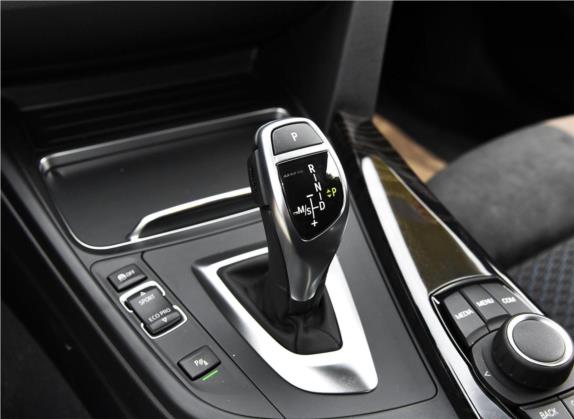 宝马4系 2017款 425i Gran Coupe 领先型M运动套装 中控类   挡把