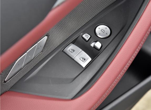 宝马4系 2022款 改款二 430i M运动曜夜套装 车厢座椅   门窗控制