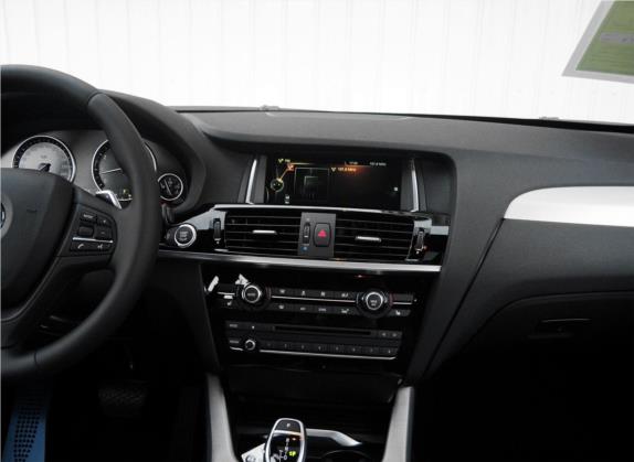 宝马X4 2014款 xDrive28i M运动型 中控类   中控台