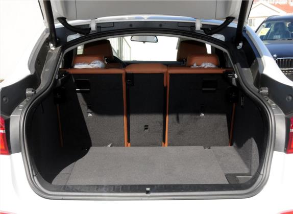 宝马X4 2014款 xDrive28i 领先型 车厢座椅   后备厢