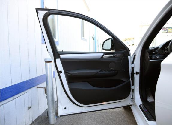 宝马X4 2016款 M40i 车厢座椅   前门板