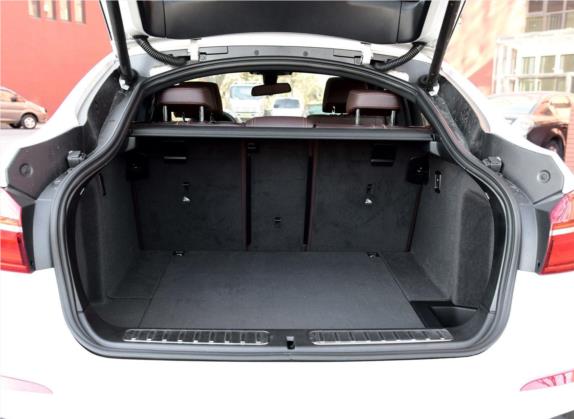宝马X4 2016款 xDrive20i M运动型 车厢座椅   后备厢