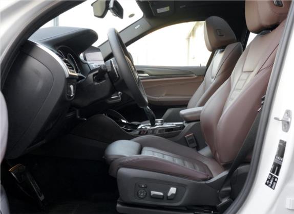 宝马X4 2019款 xDrive30i M越野套装 车厢座椅   前排空间