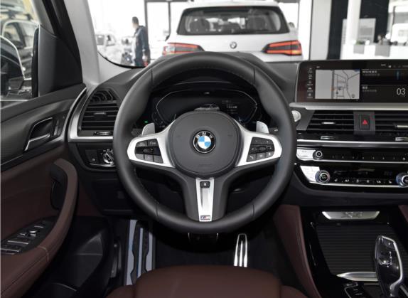宝马X4 2021款 xDrive 25i M运动套装 中控类   驾驶位
