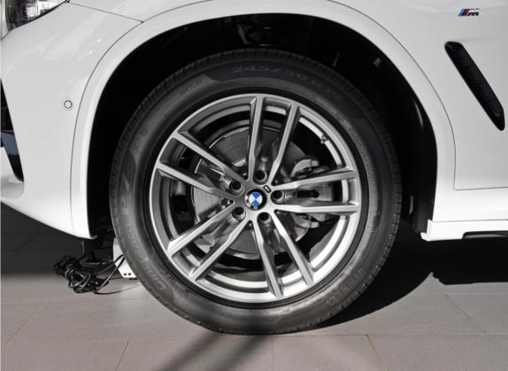 宝马X4 2021款 xDrive 25i M运动套装 其他细节类   前轮