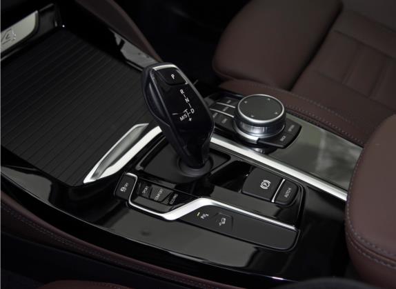 宝马X4 2021款 xDrive 25i M运动套装 中控类   挡把
