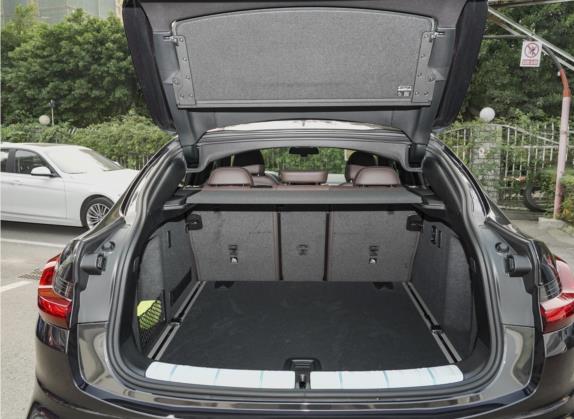 宝马X4 2021款 xDrive 30i M运动曜夜套装 车厢座椅   后备厢