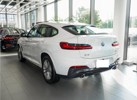 宝马X4 2021款 改款 xDrive 25i M运动套装 外观   斜后