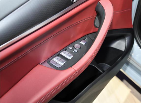 宝马X4 2022款 xDrive 30i M运动曜夜套装 车厢座椅   门窗控制
