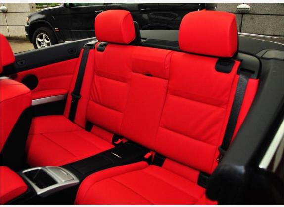 宝马3系(进口) 2011款 325i敞篷轿跑版 车厢座椅   后排空间
