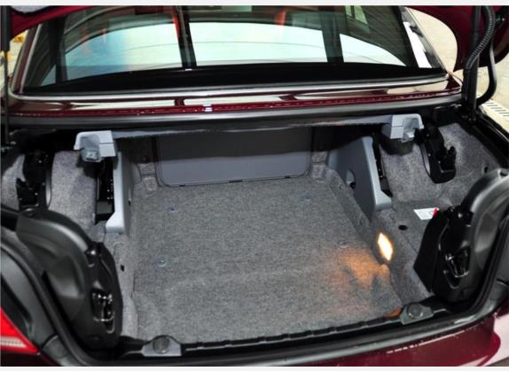 宝马3系(进口) 2011款 325i敞篷轿跑版 车厢座椅   后备厢