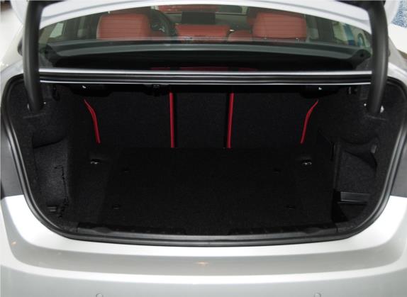 宝马3系(进口) 2013款 328i运动设计套装 车厢座椅   后备厢