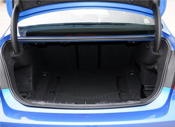 宝马3系(进口) 2013款 改款 328i M运动型 车厢座椅   后备厢