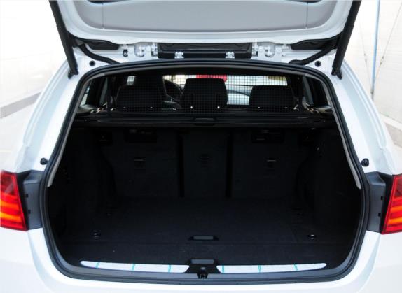 宝马3系(进口) 2013款 320i时尚型 旅行版 车厢座椅   后备厢
