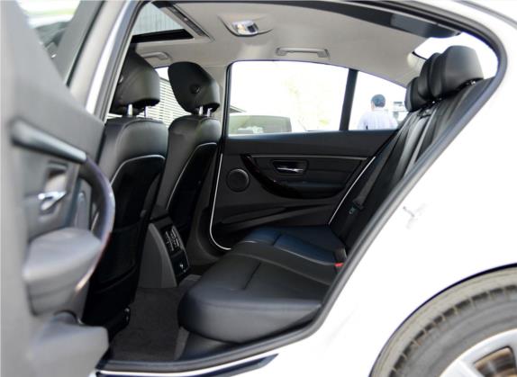 宝马3系(进口) 2014款 335i xDrive 车厢座椅   后排空间