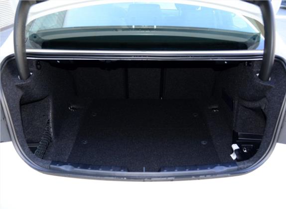 宝马3系(进口) 2014款 335i xDrive 车厢座椅   后备厢