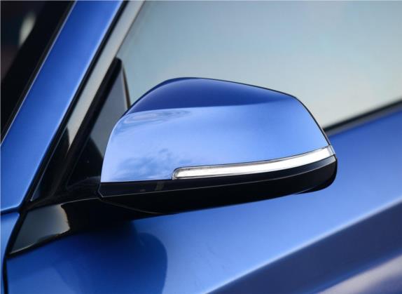 宝马2系 2015款 220i 敞篷轿跑车 M运动型 外观细节类   外后视镜