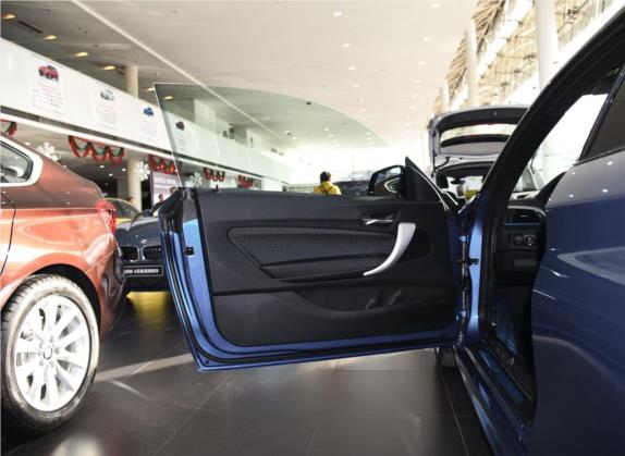 宝马2系 2017款 220i 运动设计套装 车厢座椅   前门板