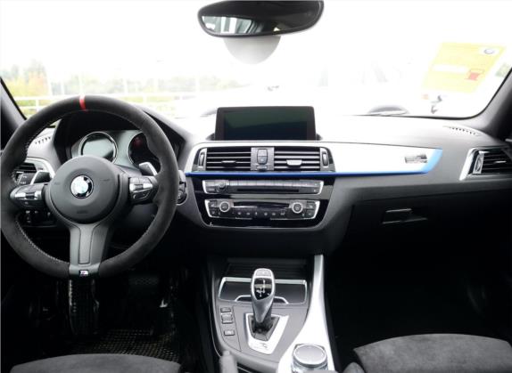 宝马2系 2018款 M240i M Performance 特别版 中控类   中控全图