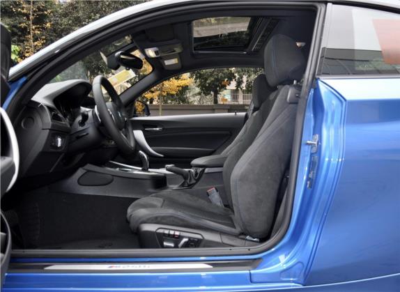 宝马2系 2018款 M240i 车厢座椅   前排空间