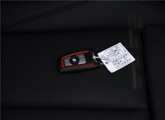 宝马2系 2019款 225i 运动设计套装 其他细节类   钥匙